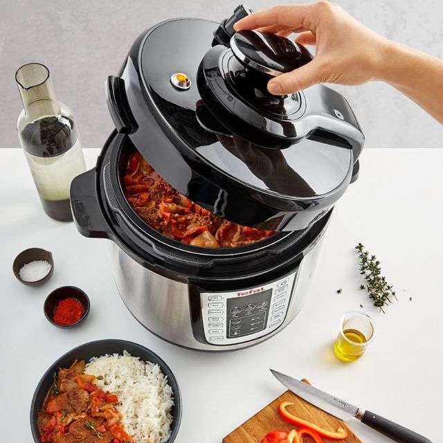 Tefal One Pot  Pressure Cooker CY505EE0