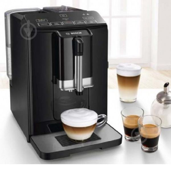 Bosch machine à café cafétiére expresso 1.4 L TIS30129RW