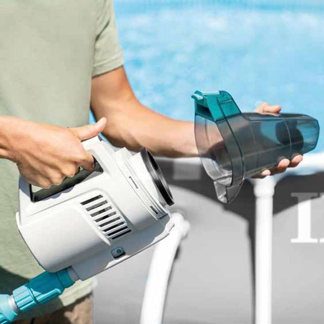 Intex nettoyeur piscine  à batterie 28628