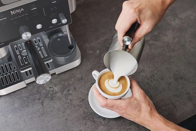 Ninja machine à café luxe essential cafetière broyeur ES501