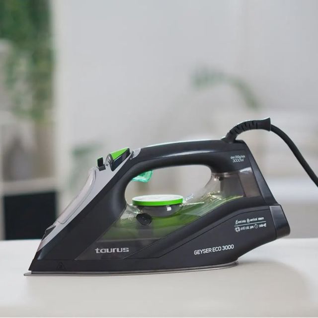 Taurus - Fer à repasser vapeur Geyser Eco 3000  3000W