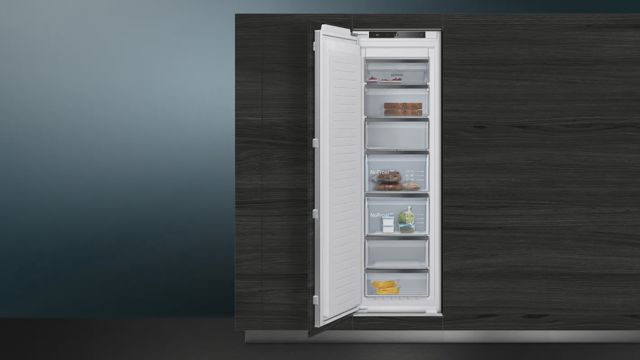 SIEMENS  congelateur integrable IQ500 212L  GI81NSCE0