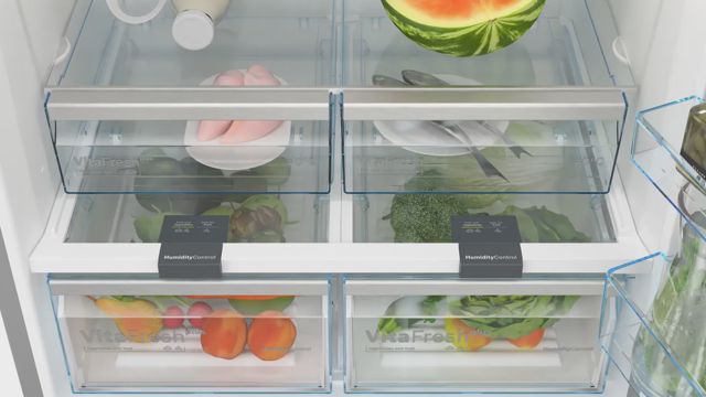 Bosch Réfrigérateur Combiné série 4  KGB86XIEP No Frost 631L