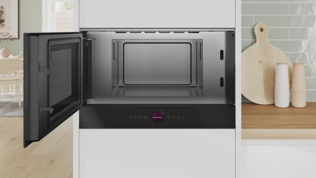Bosch Micro-ondes encastrable Série 8 BFL9221B1