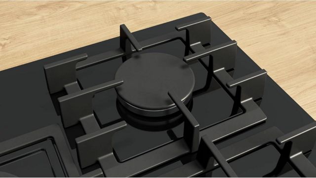 Bosch Plaque de cuisson encastrable Série 6 PPQ7A6I40  75cm